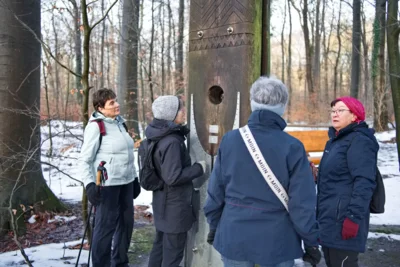 Waldfriedhof Springe - Altarbereich  (Bild vergr&ouml;&szlig;ern)