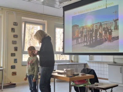 Foto des Albums: Spannende Autorenlesung mit Joachim Masannek: Die „Wilden Kerle“ zu Gast in den Klassen 3 und 4