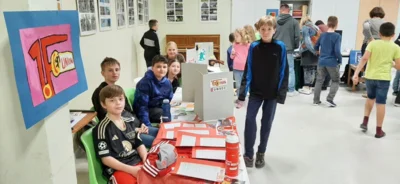 Foto des Albums: Entdecke die Welt des Wissens und der Kreativität Neigung an unserer Schule