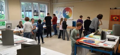 Foto des Albums: Entdecke die Welt des Wissens und der Kreativität Neigung an unserer Schule