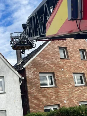 Foto des Albums: Feuer 4 / Überörtliche Hilfe mit Drehleiter