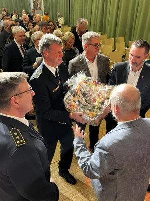Foto des Albums: Feierliche Verabschiedung von Bürgermeister Thomas Schmidt