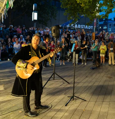 Foto des Albums: ERALY NIGHT SINGING