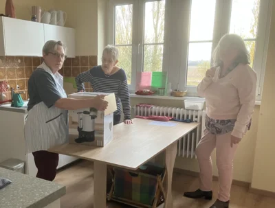 Doris, Helga und Michaela  (Bild vergr&ouml;&szlig;ern)
