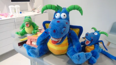 Fridolin und seine Freunde beim Zahnarzt.  (Bild vergr&ouml;&szlig;ern)