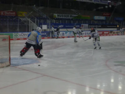 Das Training der Straubing Tigers war sehr interessant.  (Bild vergr&ouml;&szlig;ern)