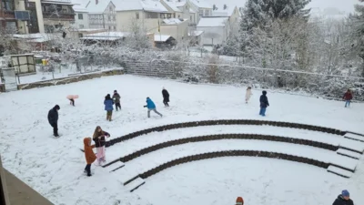 Schnee7  (Bild vergr&ouml;&szlig;ern)