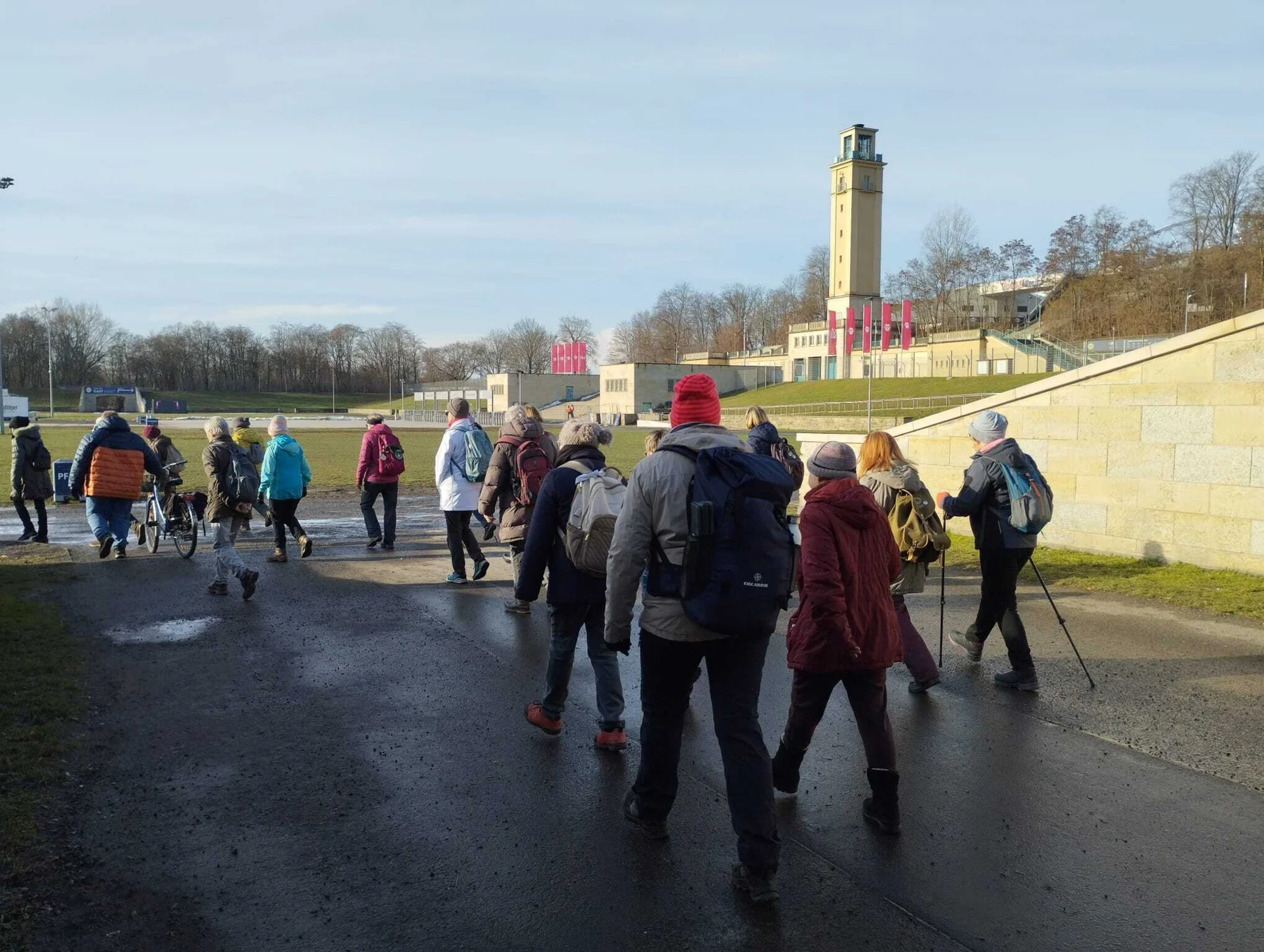 Bild: Vorbei am Sportforum