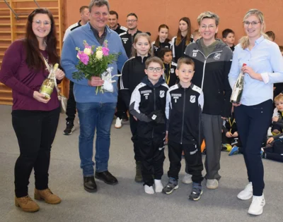 Foto des Albums: Neue Präsentationsanzüge HTG