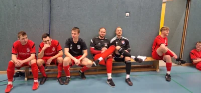 Trotz immer wieder langer Spielpausen, sichtbar beste Laune im Seenlandteam. 