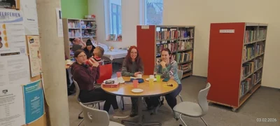 Foto des Albums: Lesenachmittag am laufenden Band