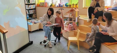 Foto des Albums: Lesenachmittag am laufenden Band