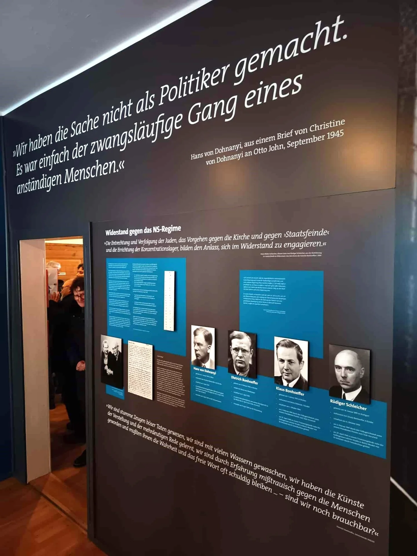 Bild: Ausstellung im Ferienhaus