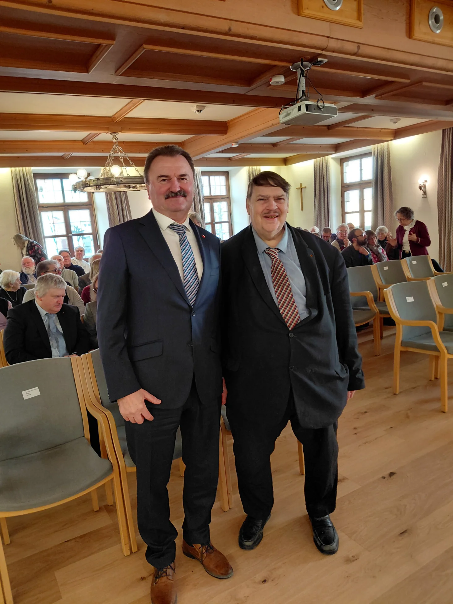 Bild: Bernd Posselt und Pavel Horava von der Partei KDU-CSL