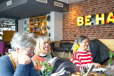 Alle HAPPY  (Bild vergr&ouml;&szlig;ern)