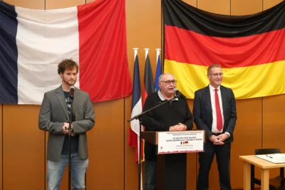 Serge Le Bret (m.), Vorsitzender Comit&eacute; de Jumelage Gonfreville l'Orcher  (Bild vergr&ouml;&szlig;ern)