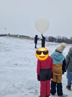 Der Wetterballon steigt auf 