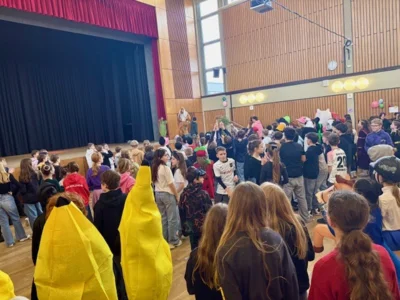 Foto des Albums: Helau am SHG – Faschingsspaß pur für die Klassen 5 und 6