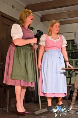 Theater BRG 2025 Drei H&uuml;hner und oa Gockl-70126 