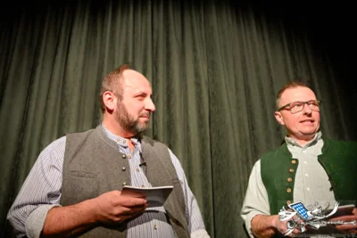 Theater BRG 2025 Drei H&uuml;hner und oa Gockl-79942 