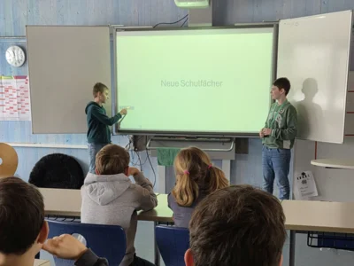 Foto des Albums: LG 6 führt Klassen 4