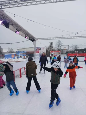 Foto des Albums: Beim Eislaufen