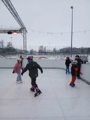 Foto des Albums: Beim Eislaufen