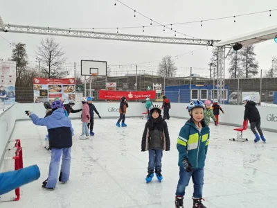 Foto des Albums: Beim Eislaufen