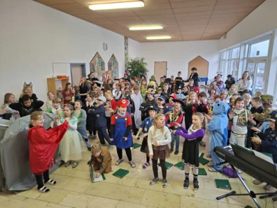 Foto des Albums: Fasching in der Schule