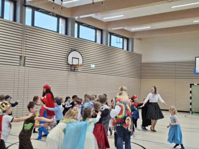 Foto des Albums: Fasching in der Schule