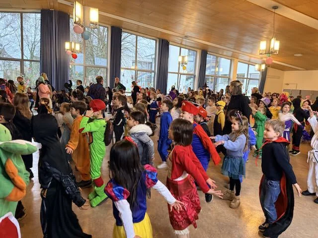 Bild: Aula Kinder 2