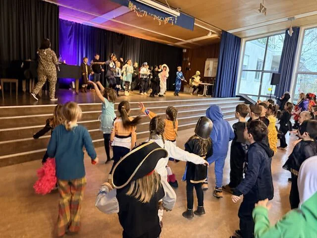 Bild: Aula Kinder 3