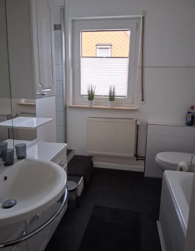 Bild: Wenzl´s Ferienhaus Bad mit Badewanne