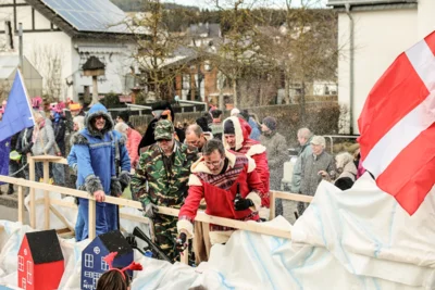 Foto des Albums: Karnevalsumzug