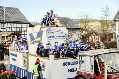 Foto des Albums: Karnevalsumzug