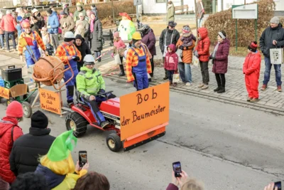 Foto des Albums: Karnevalsumzug