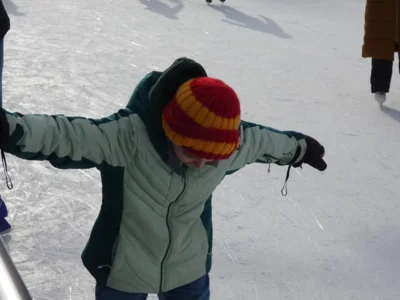 Foto des Albums: Klassen 3b, 3c und 3d - Eislaufen - Februar 2026