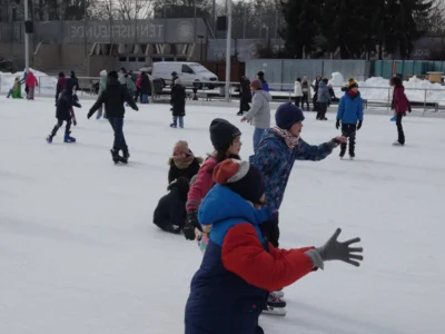 Foto des Albums: Klassen 3b, 3c und 3d - Eislaufen - Februar 2026