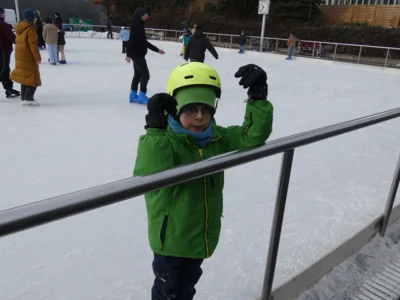 Foto des Albums: Klassen 3b, 3c und 3d - Eislaufen - Februar 2026
