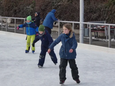 Foto des Albums: Klassen 3b, 3c und 3d - Eislaufen - Februar 2026