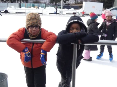 Foto des Albums: Klassen 3b, 3c und 3d - Eislaufen - Februar 2026