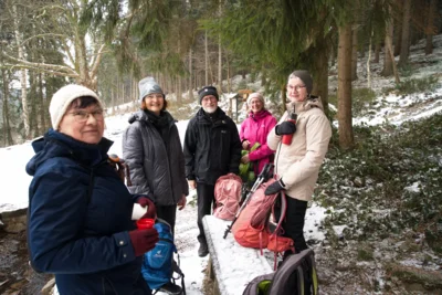 Pause bei der B&ouml;ssquelle  (Bild vergr&ouml;&szlig;ern)