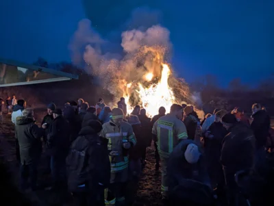 Biikefeuer  (Bild vergr&ouml;&szlig;ern)