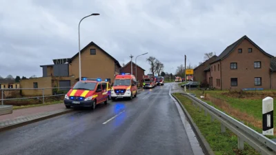 Foto: FF HS LE Karken-Kempen  (Bild vergr&ouml;&szlig;ern)