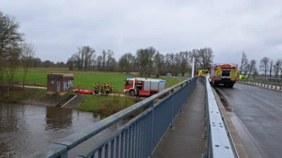 Foto: FF HS LE Karken-Kempen  (Bild vergr&ouml;&szlig;ern)