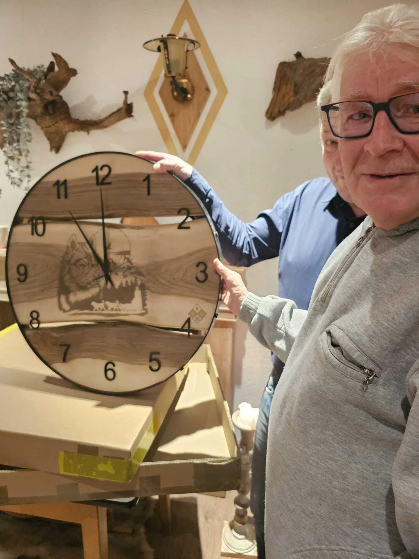 Bild: Paul und seine neue Uhr