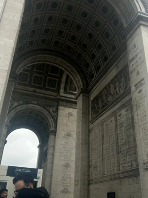Paris Tag 2 (4)  (Bild vergr&ouml;&szlig;ern)