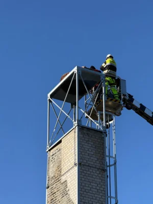Foto des Albums: Das Storchennest ist aufgetellt