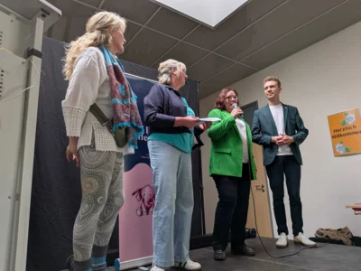 Foto des Albums: Frauenmarkt - Klappe, die Zweite