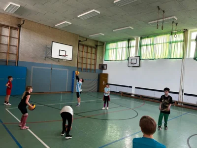 2026-03-06-volleyball-kids8  (Bild vergr&ouml;&szlig;ern)
